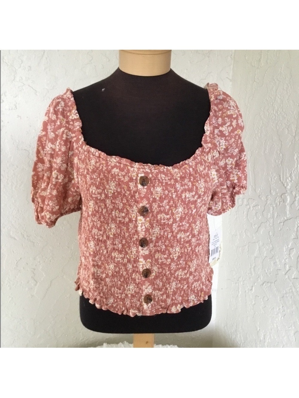 Rewind Smocked Floral Button Front Top – XL – NWT cropped length - Picture 16 of 16